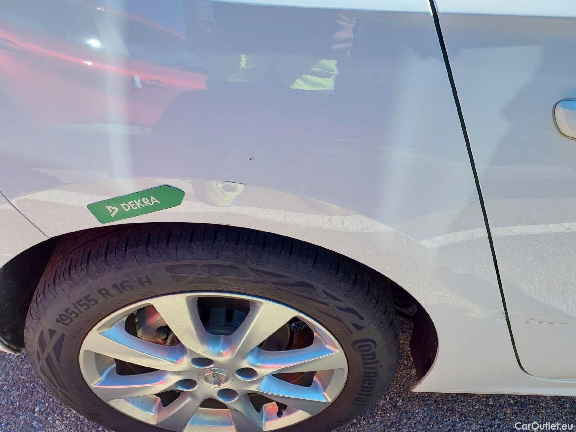  Opel  Corsa OPEL  / 2019 / 5P / berlina con portón 1.2T XHL 74kW (100CV) Edition (AC2) #5