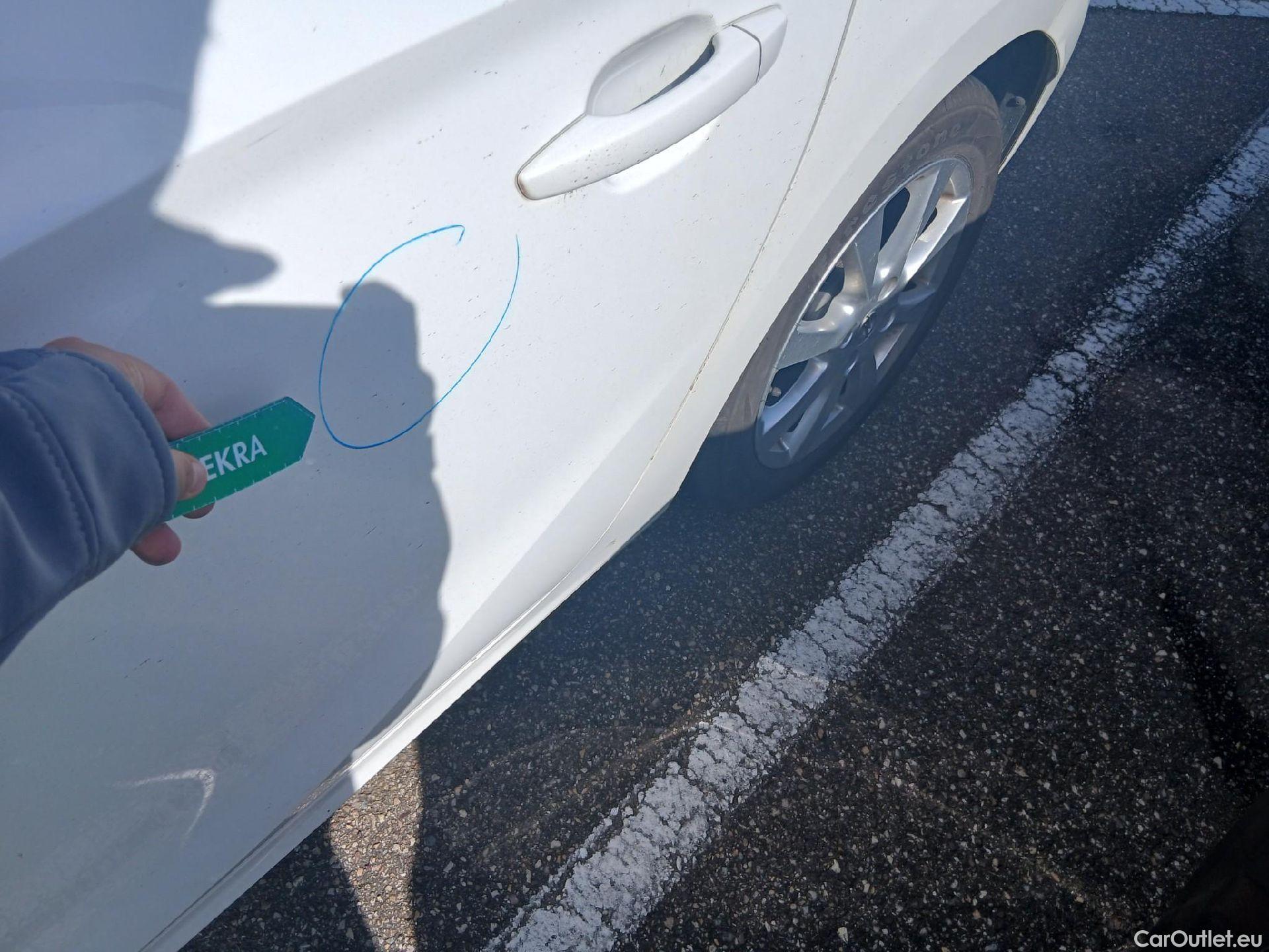  Opel  Corsa OPEL  / 2019 / 5P / berlina con portón 1.2 XEL 55kW (75CV) Edition #17