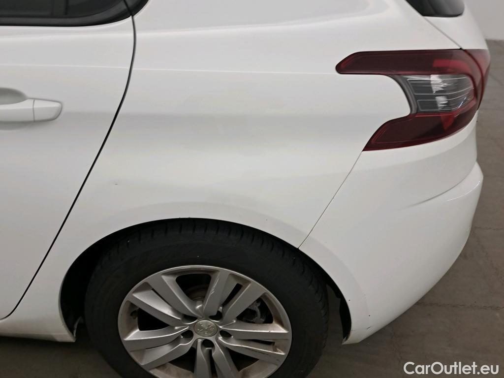  Peugeot  308 PEUGEOT  / 2017 / 5P / berlina con portón 5p Active Pack BlueHDi 130 S&S #5