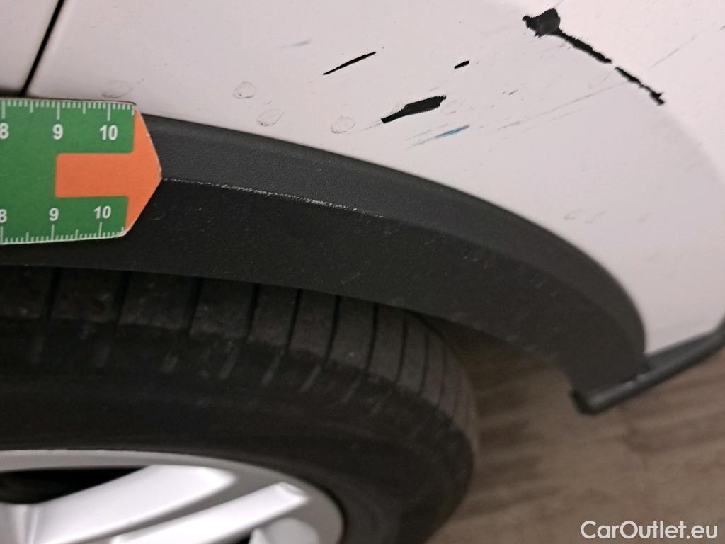  Toyota  C-HR TOYOTA  / 2019 / 5P / todoterreno 1.8 125H Active #10