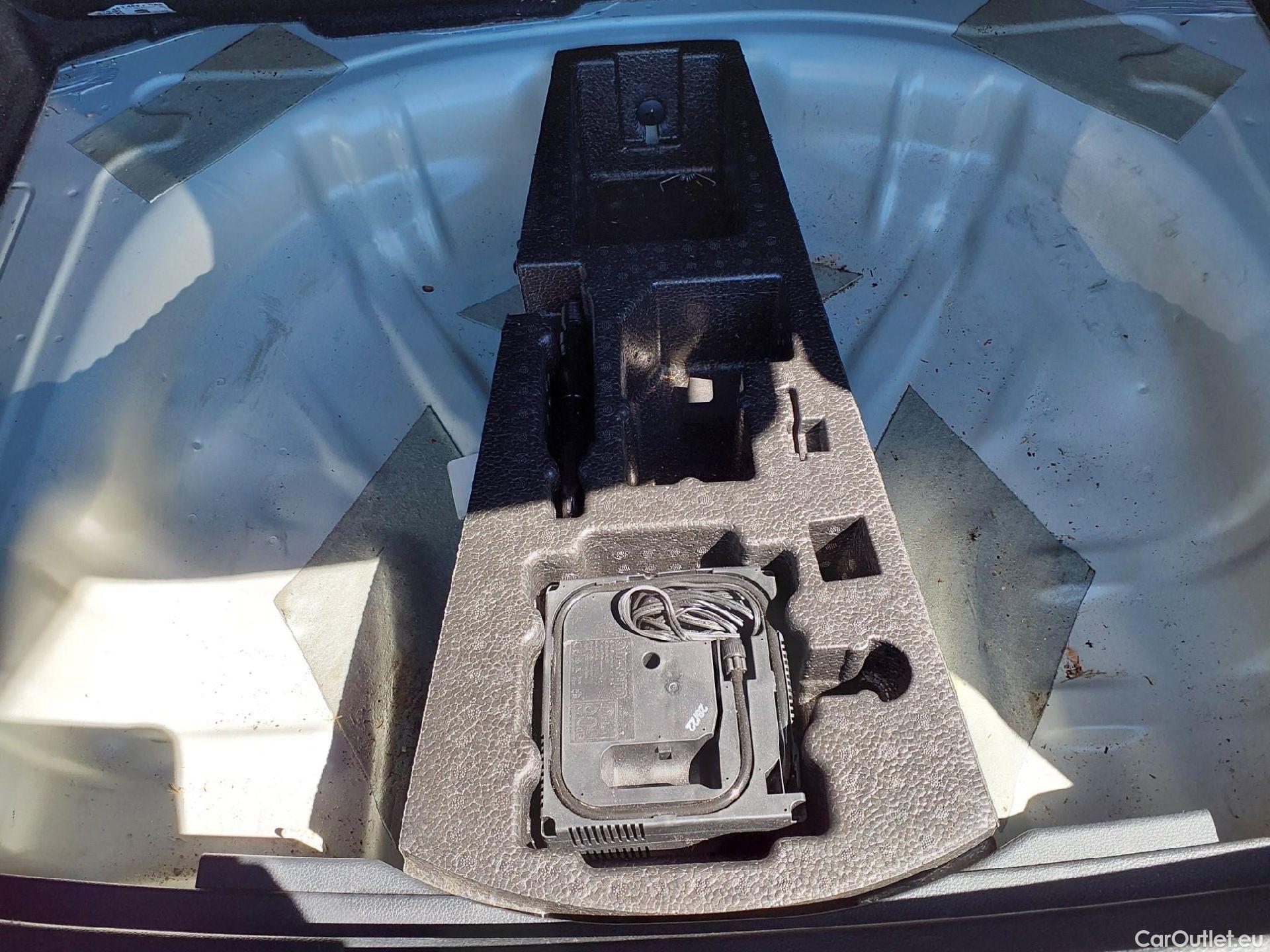  Skoda  Karoq SKODA  / 2021 / 5P / todoterreno 2.0 TDI 85kW (115CV) Ambition (AC) #1