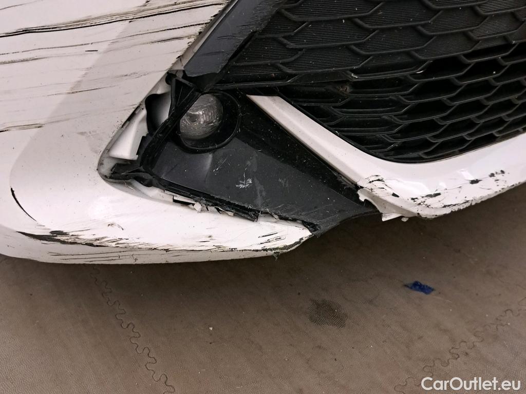  Toyota  Corolla TOYOTA  1.8 125H ACTIVE TECH E-CVT #38