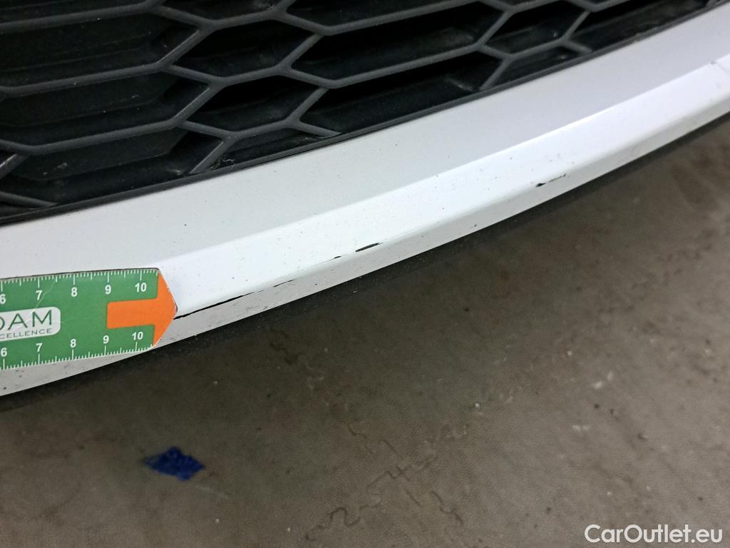  Toyota  C-HR TOYOTA  / 2019 / 5P / todoterreno 1.8 125H Advance #20