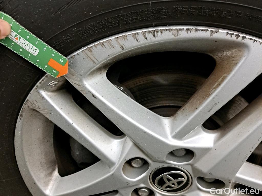  Toyota  C-HR TOYOTA  / 2019 / 5P / todoterreno 1.8 125H Active #9