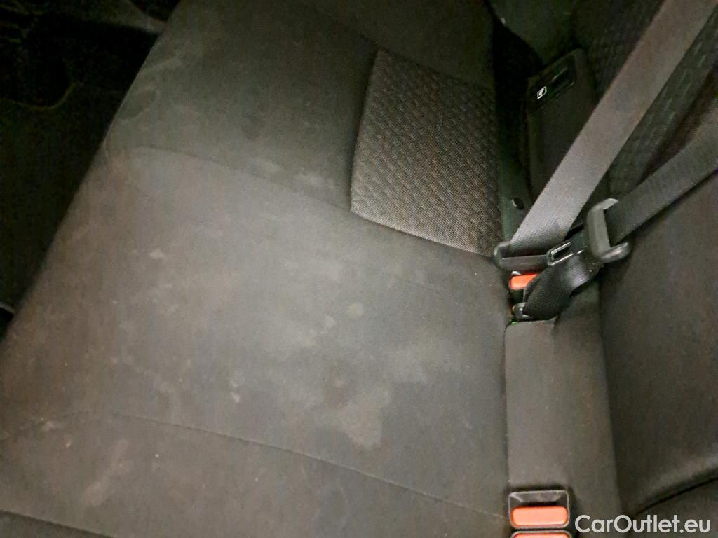  Toyota  C-HR TOYOTA  / 2019 / 5P / todoterreno 1.8 125H Advance #14