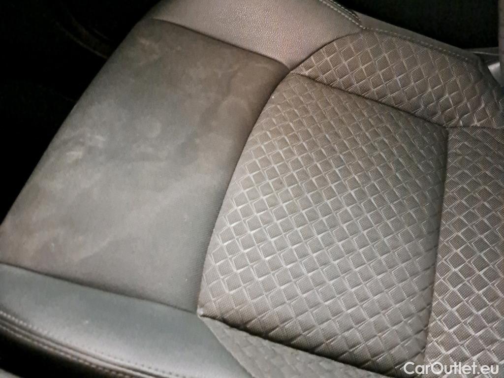  Toyota  C-HR TOYOTA  / 2019 / 5P / todoterreno 1.8 125H Advance #11