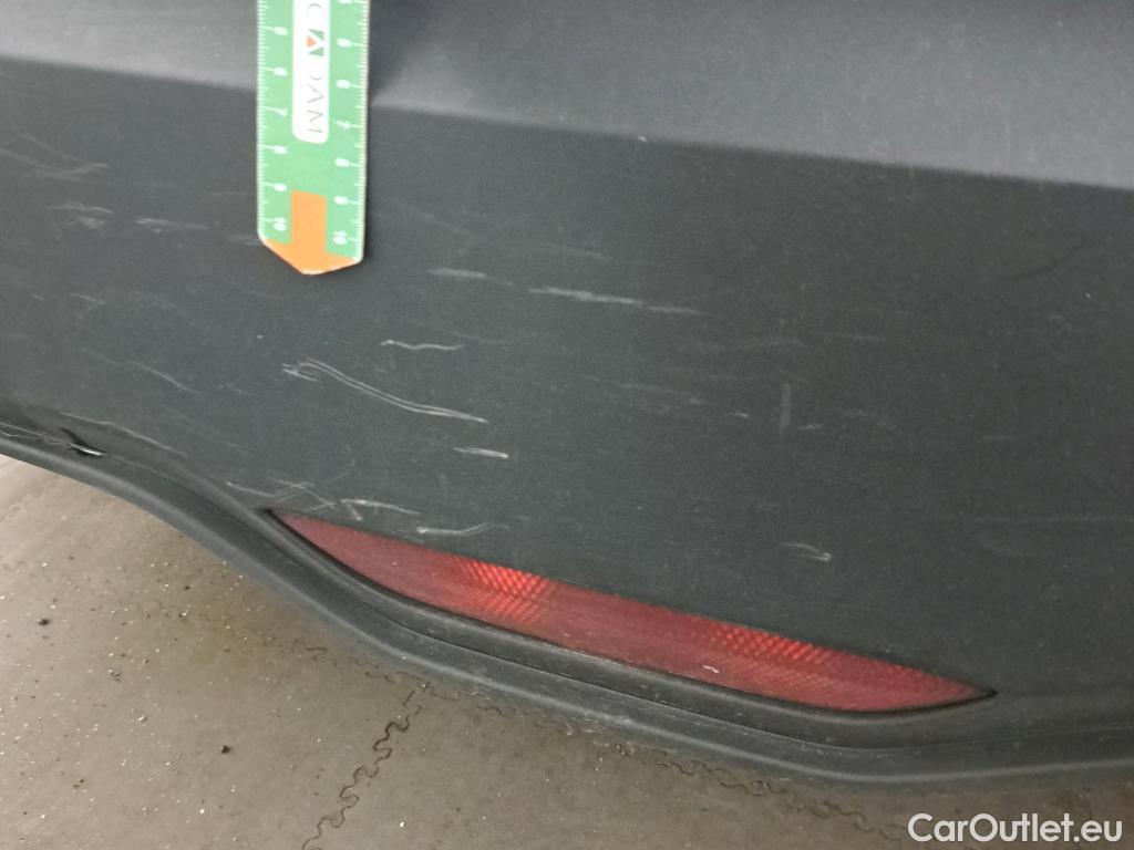  Toyota  C-HR TOYOTA  / 2019 / 5P / todoterreno 1.8 125H Advance #16