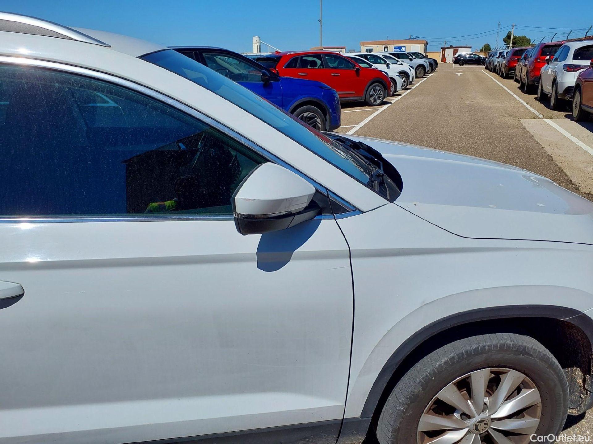  Skoda  Karoq SKODA  / 2021 / 5P / todoterreno 2.0 TDI 85kW (115CV) Ambition (AC) #25