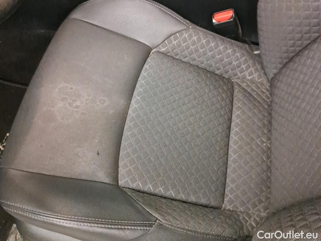  Toyota  C-HR TOYOTA  / 2019 / 5P / todoterreno 1.8 125H Advance #12