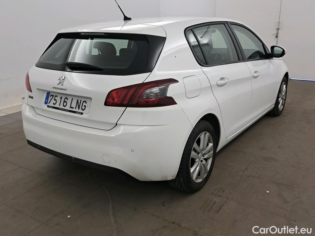  Peugeot  308 PEUGEOT  / 2017 / 5P / berlina con portón 5p Active Pack BlueHDi 130 S&S #24