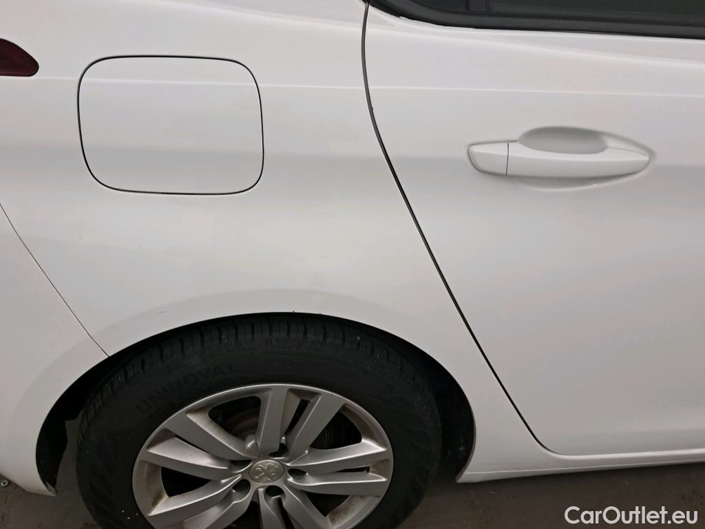  Peugeot  308 PEUGEOT  / 2017 / 5P / berlina con portón 5p Active Pack BlueHDi 130 S&S #7