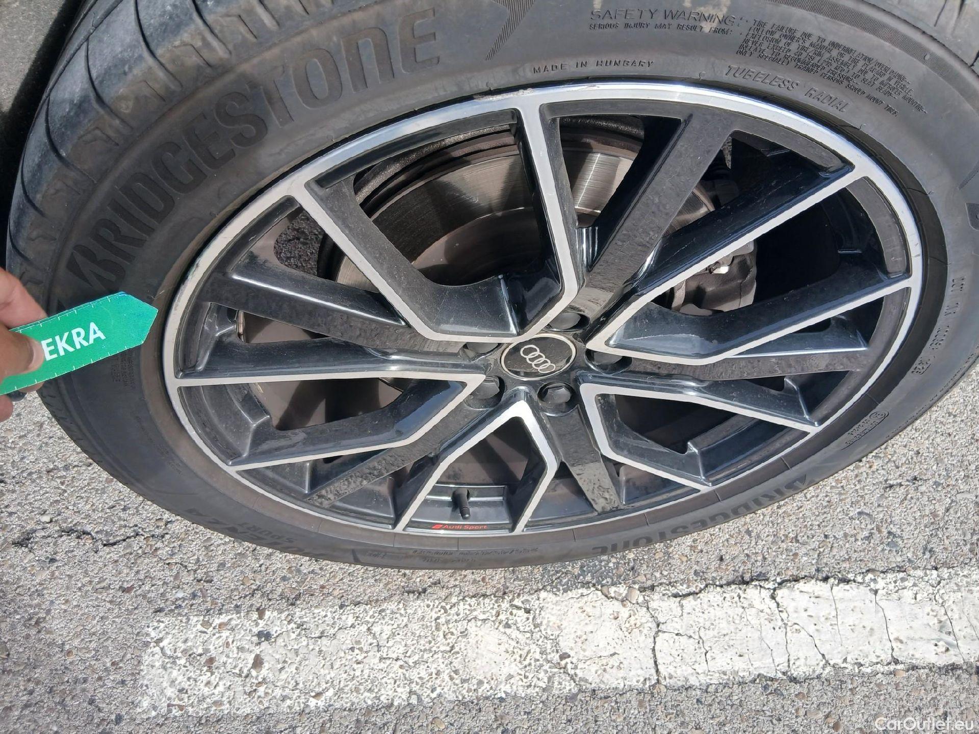  Audi  Q5 AUDI  / 2020 / 5P / todoterreno Black line 35 TDI 120kW S tronic #24