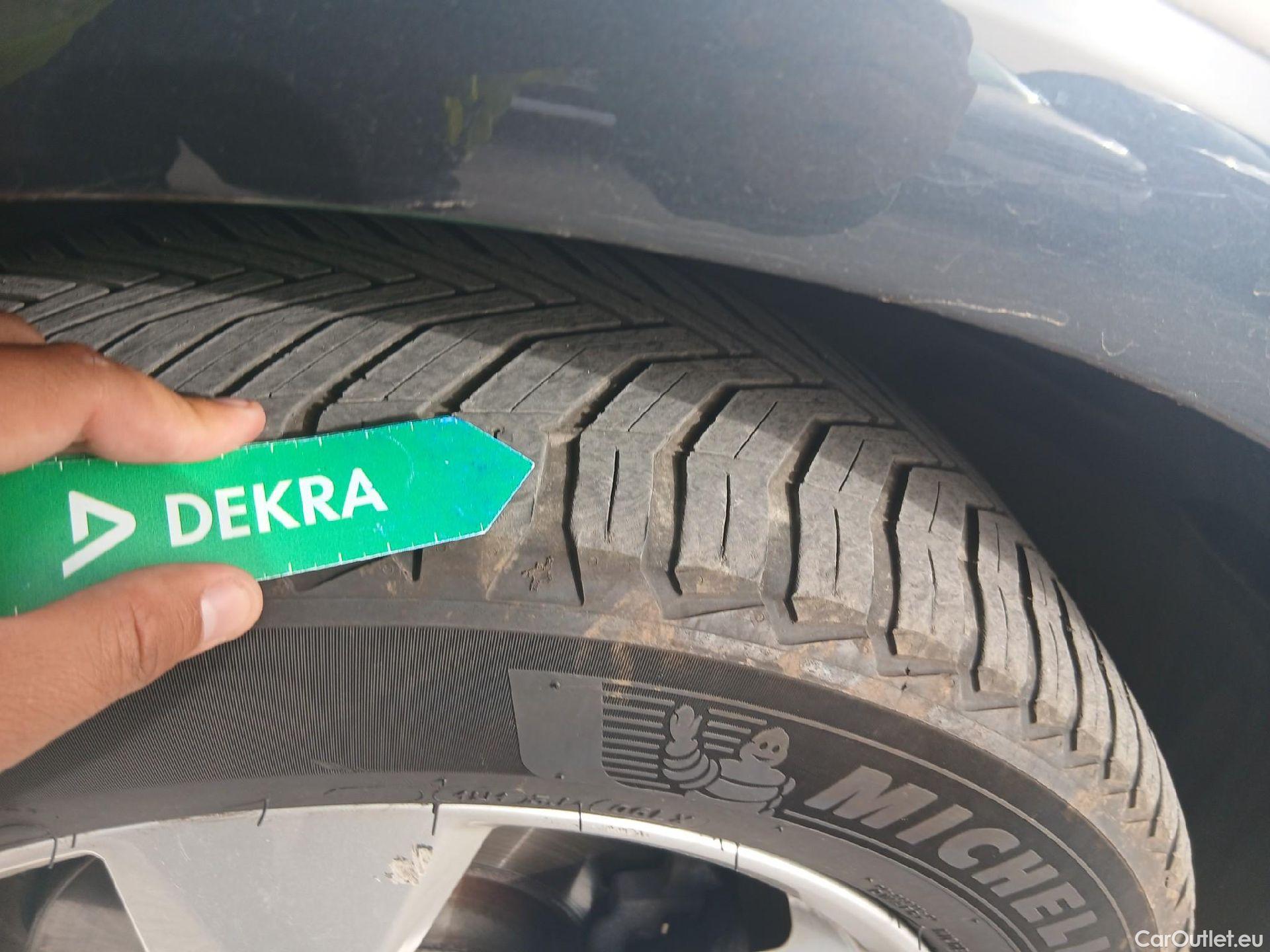  Audi  Q3 AUDI  / 2018 / 5P / todoterreno Advanced 35 TDI 110kW (150CV) S tronic (AC10) #4