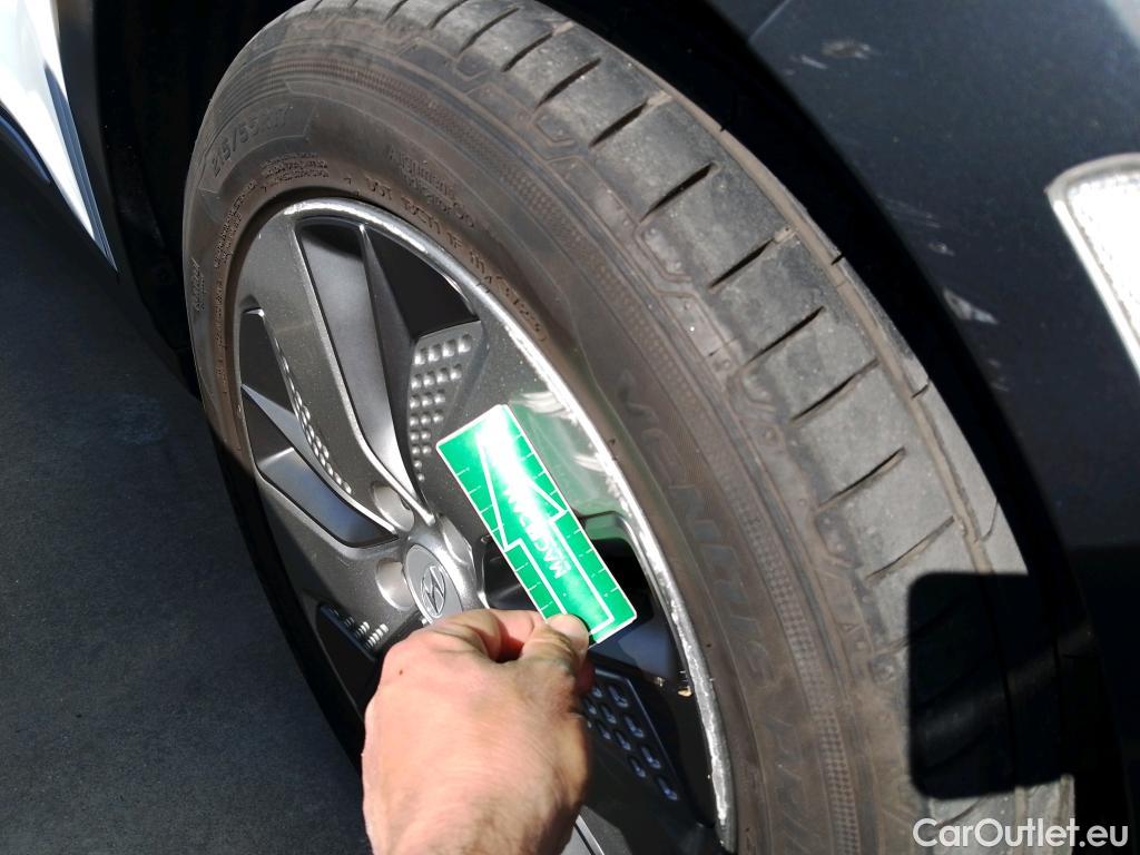  Hyundai  Konna HYUNDAI Kona / 2017 / 5P / todoterreno 150kW EV Klass 484km #6