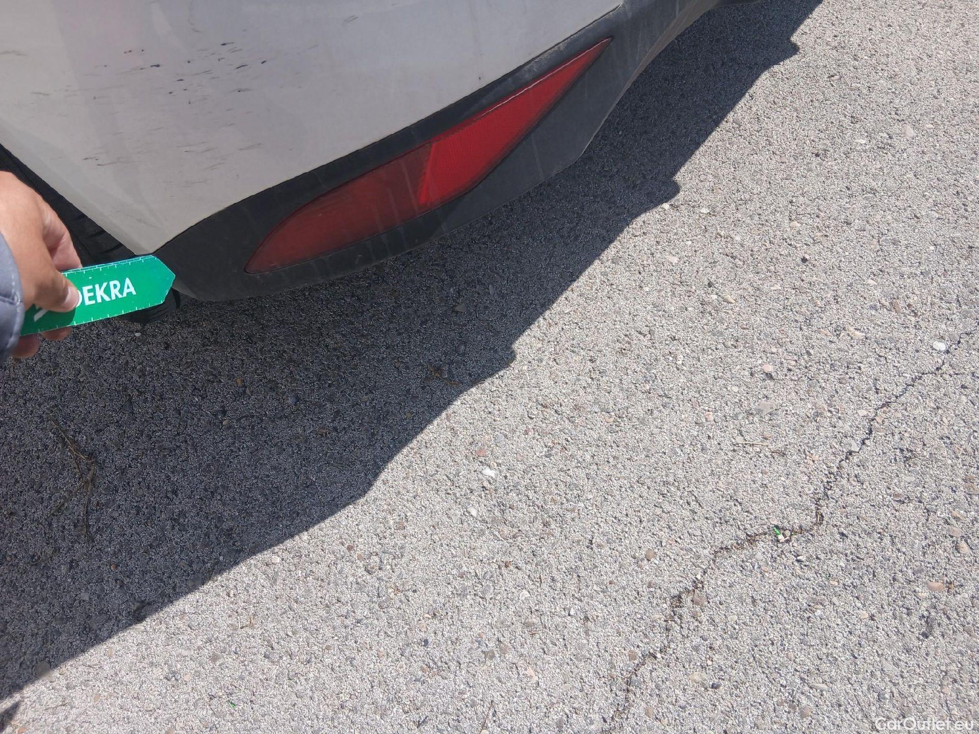  Hyundai  i20 HYUNDAI  / 2020 / 5P / berlina con portón 1.0 TGDI 74kW (100CV) 48V Essence #29