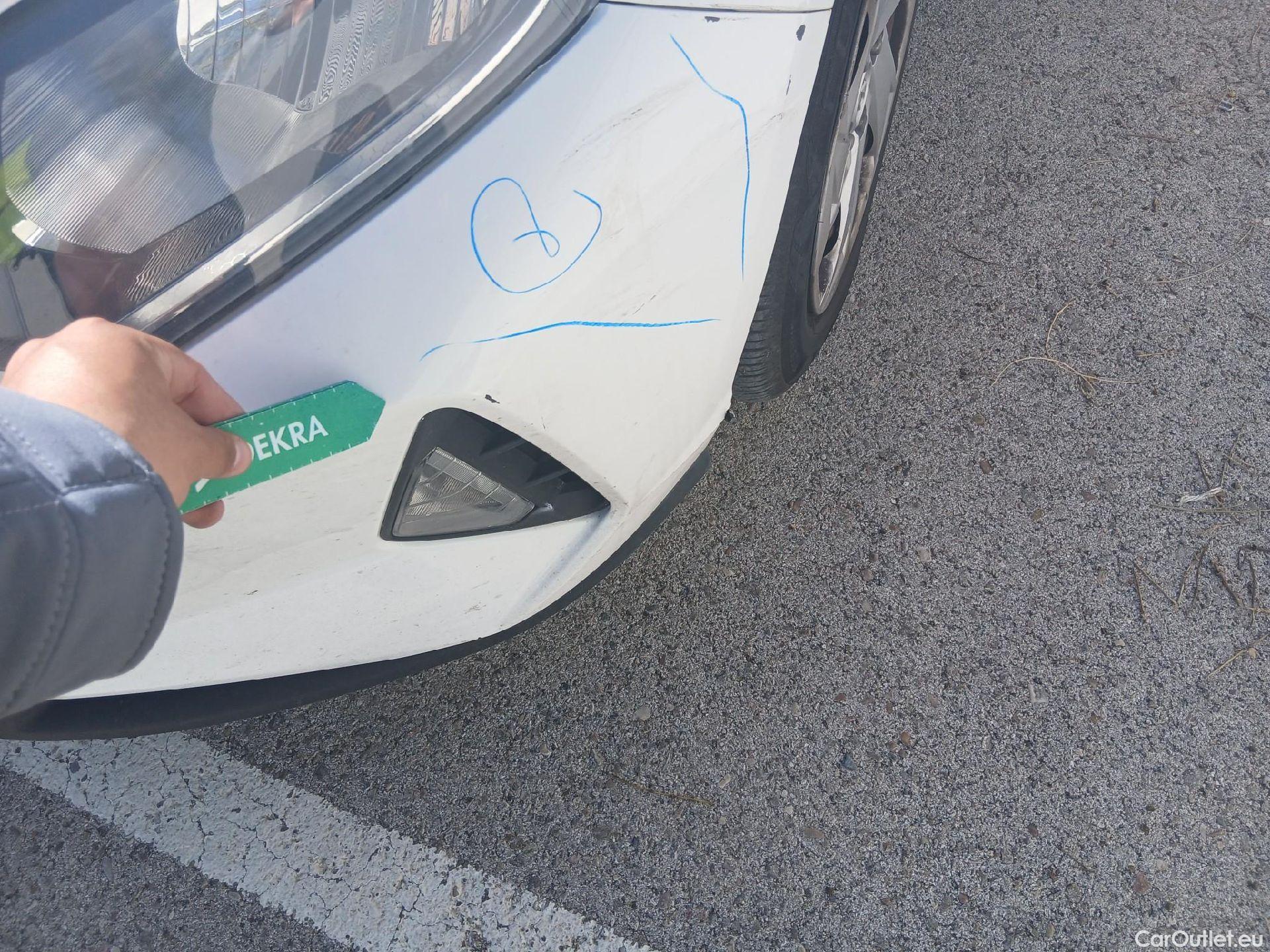  Hyundai  i20 HYUNDAI  / 2020 / 5P / berlina con portón 1.0 TGDI 74kW (100CV) 48V Essence #4