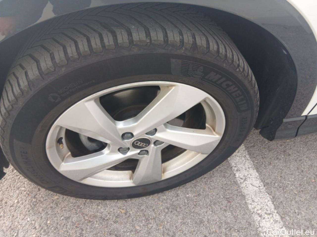  Audi  Q3 AUDI  / 2018 / 5P / todoterreno Advanced 35 TDI 110kW (150CV) S tronic (AC10) #2