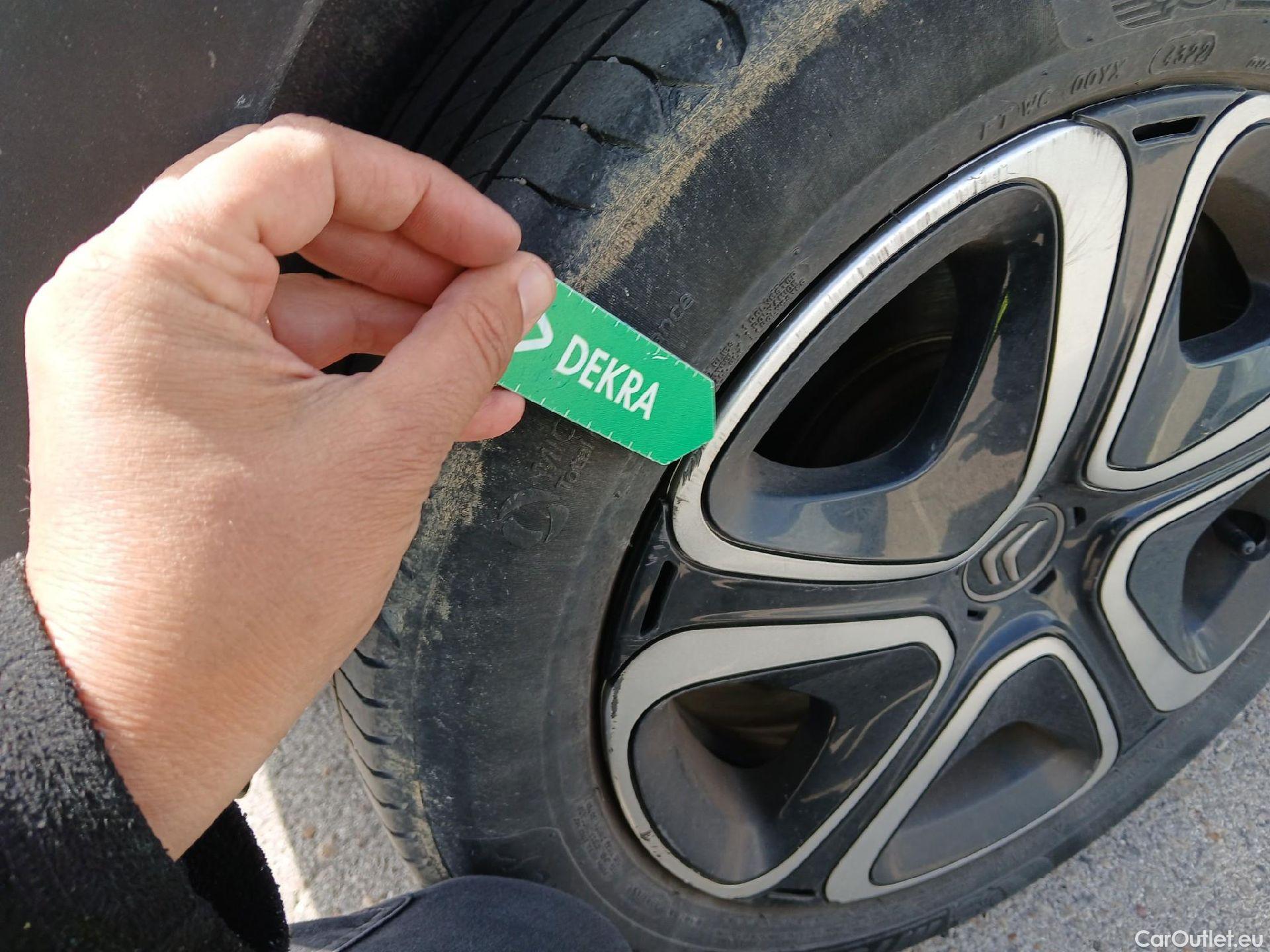  Citroen  C3 CITROEN  / 2020 / 5P / berlina con portón BlueHDi 75KW (100CV) S&S C-Series(SP) #14