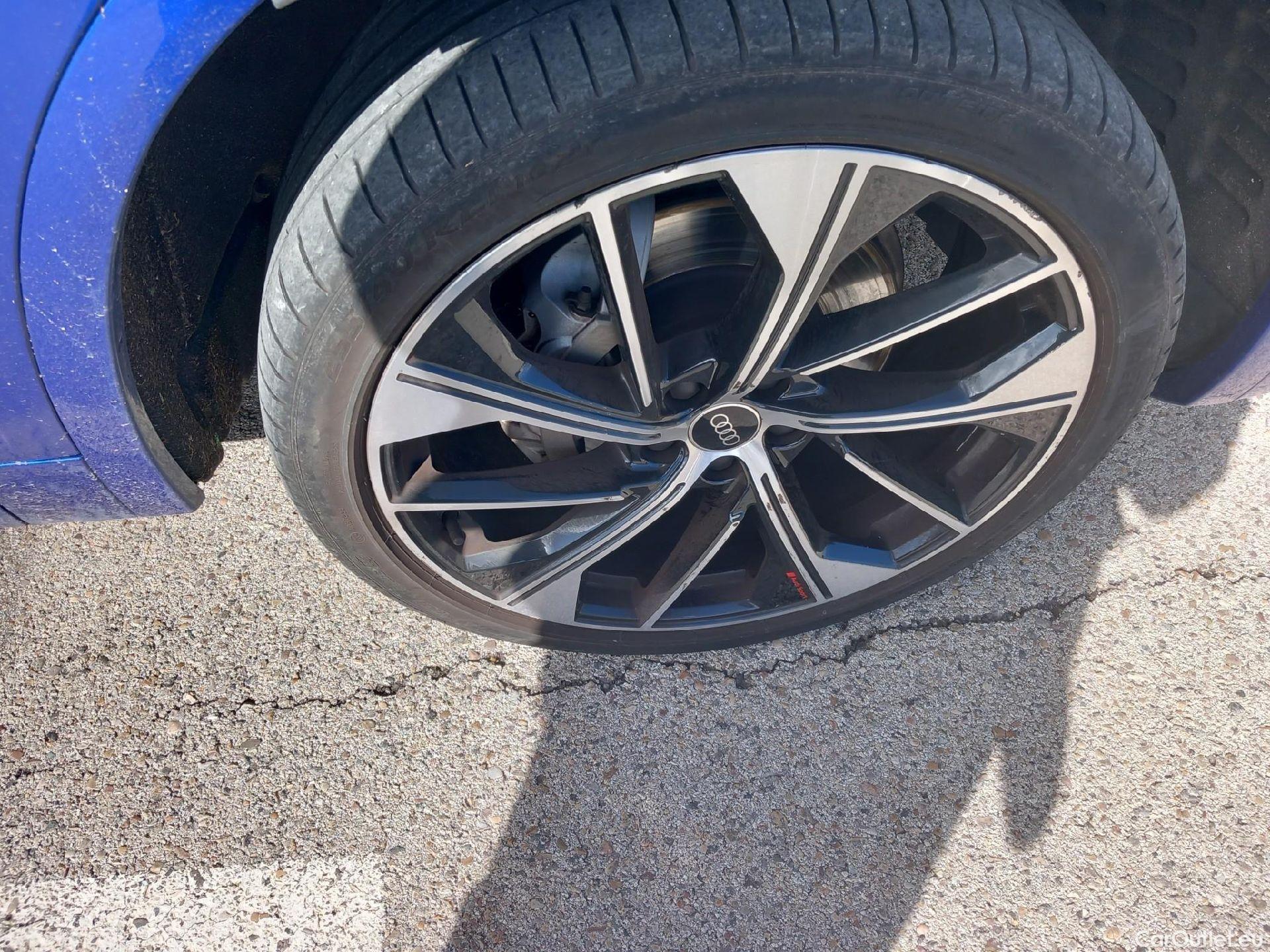  Land Rover  Discovery AUDI Q5 / 2020 / 5P / todoterreno Black line 40 TDI 150kW quattro-ultra #15