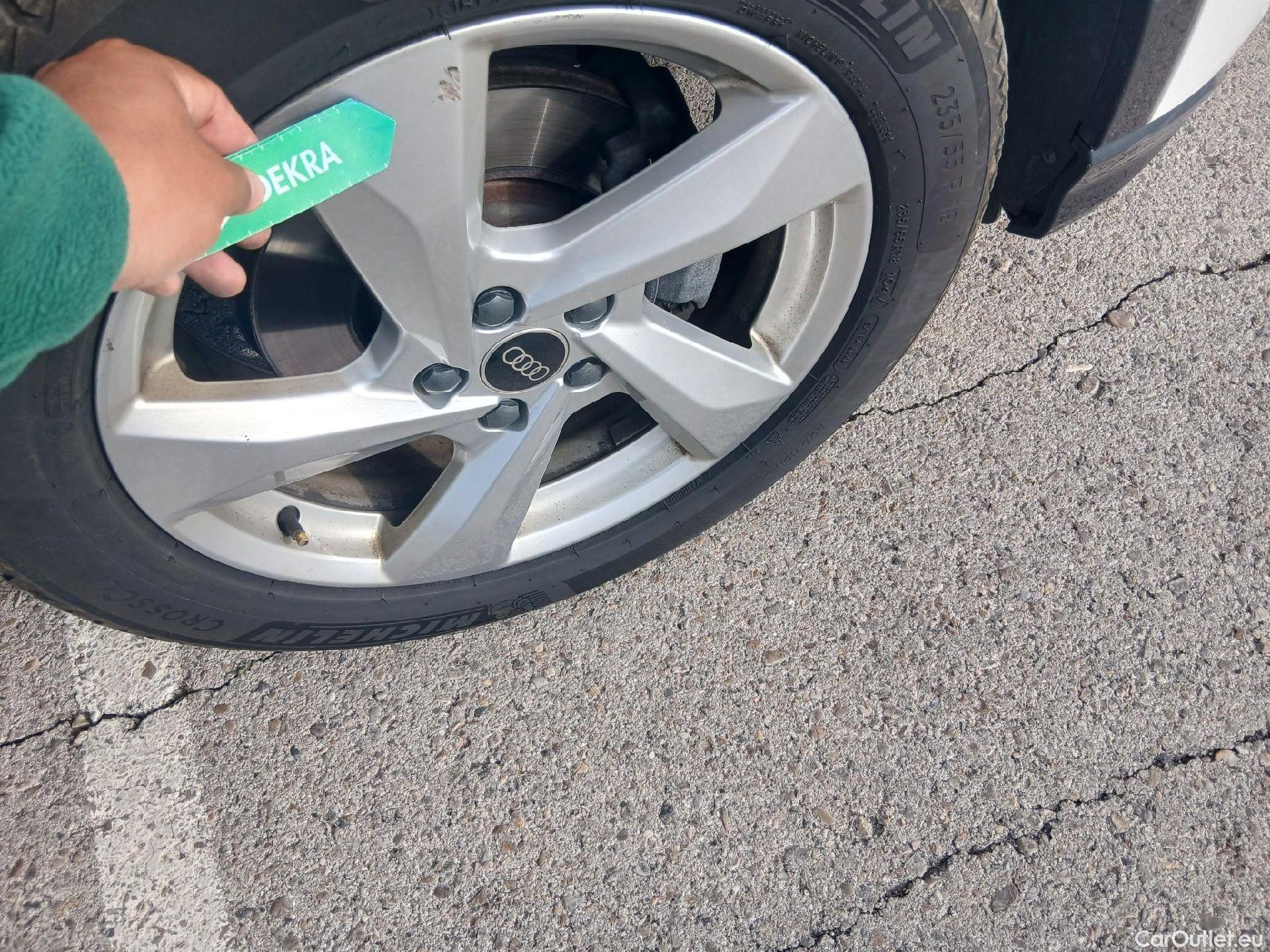  Audi  Q3 AUDI  / 2018 / 5P / todoterreno Advanced 35 TDI 110kW (150CV) S tronic (AC10) #50