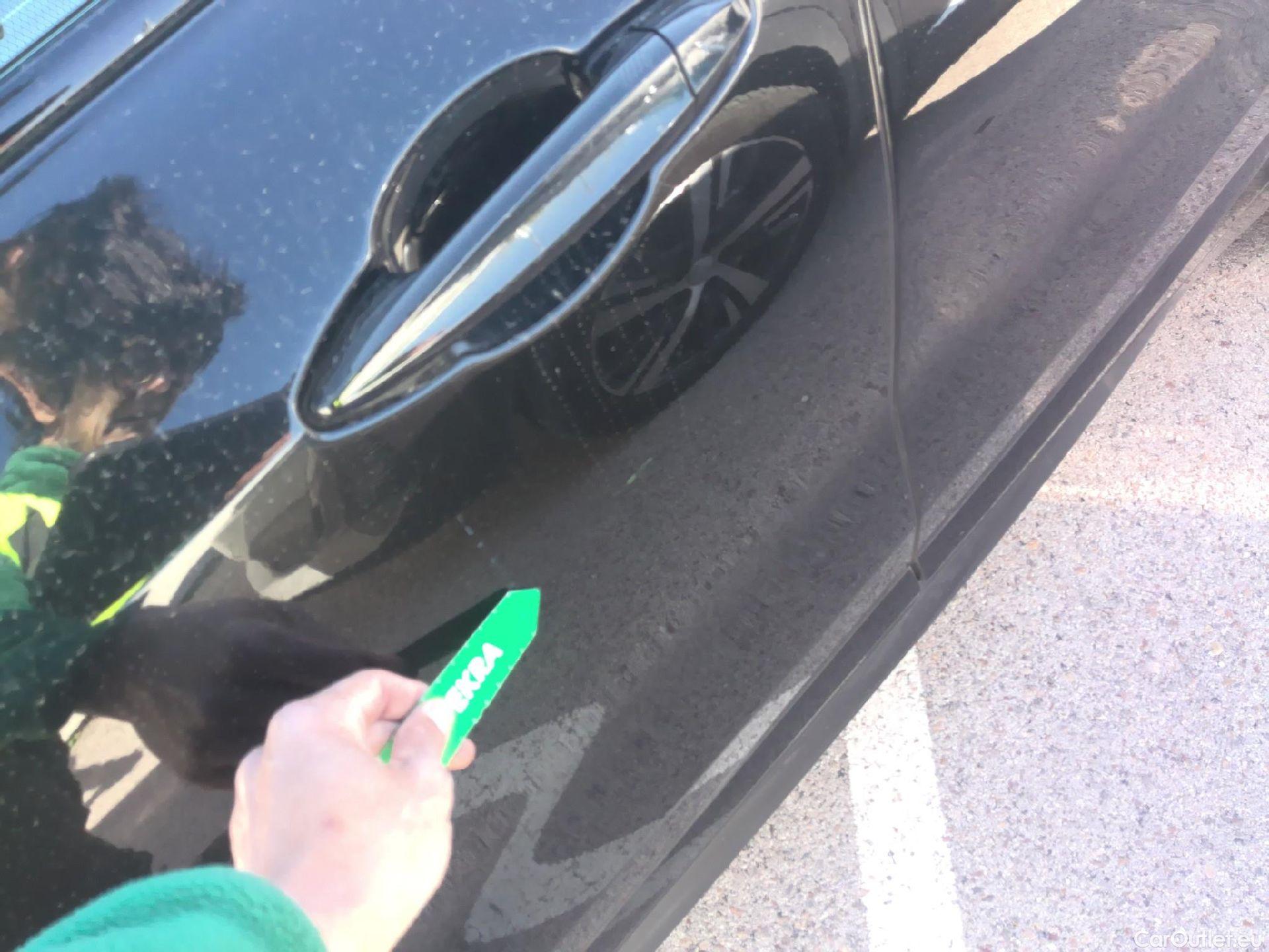  Bmw  X2 BMW  / 2017 / 5P / todoterreno sDrive18d #11