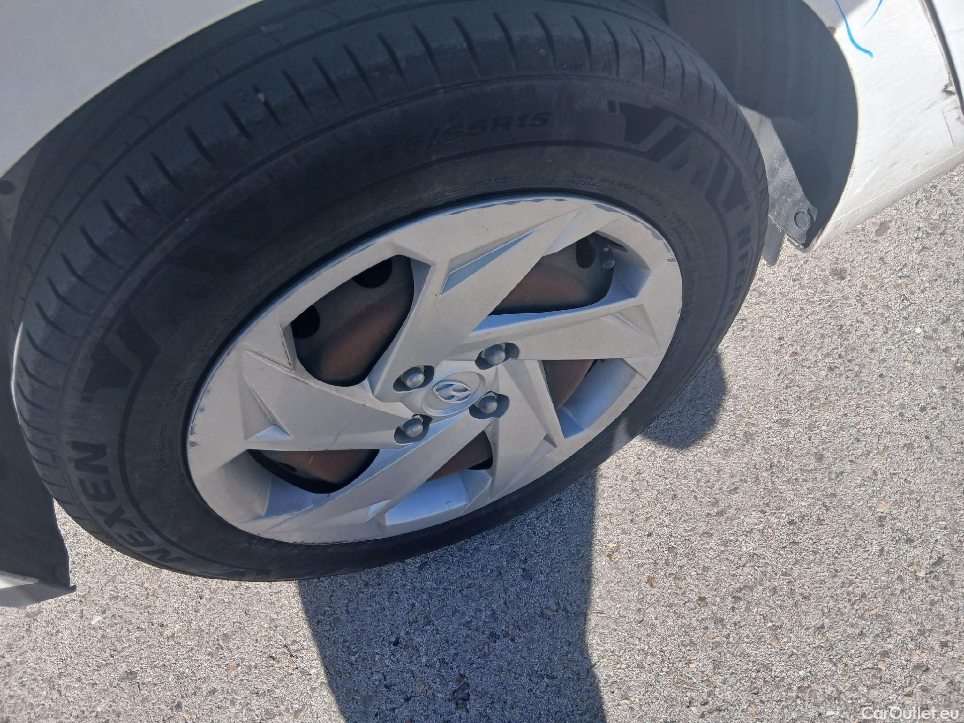  Hyundai  i20 HYUNDAI  / 2020 / 5P / berlina con portón 1.0 TGDI 74kW (100CV) 48V Essence #33