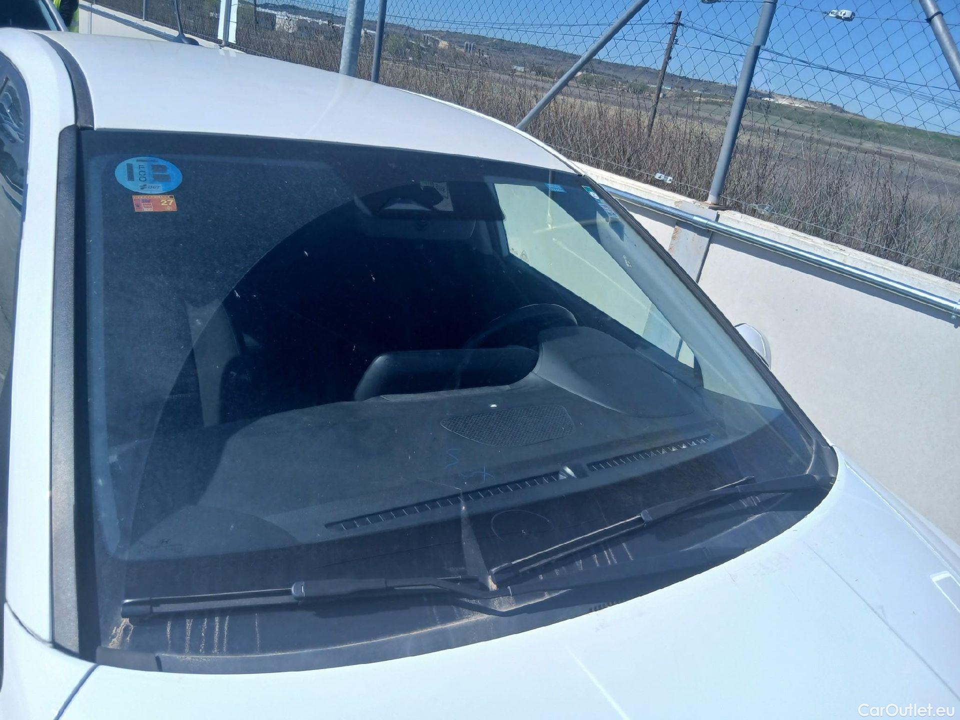  Hyundai  i20 HYUNDAI  / 2020 / 5P / berlina con portón 1.0 TGDI 74kW (100CV) 48V Essence #12