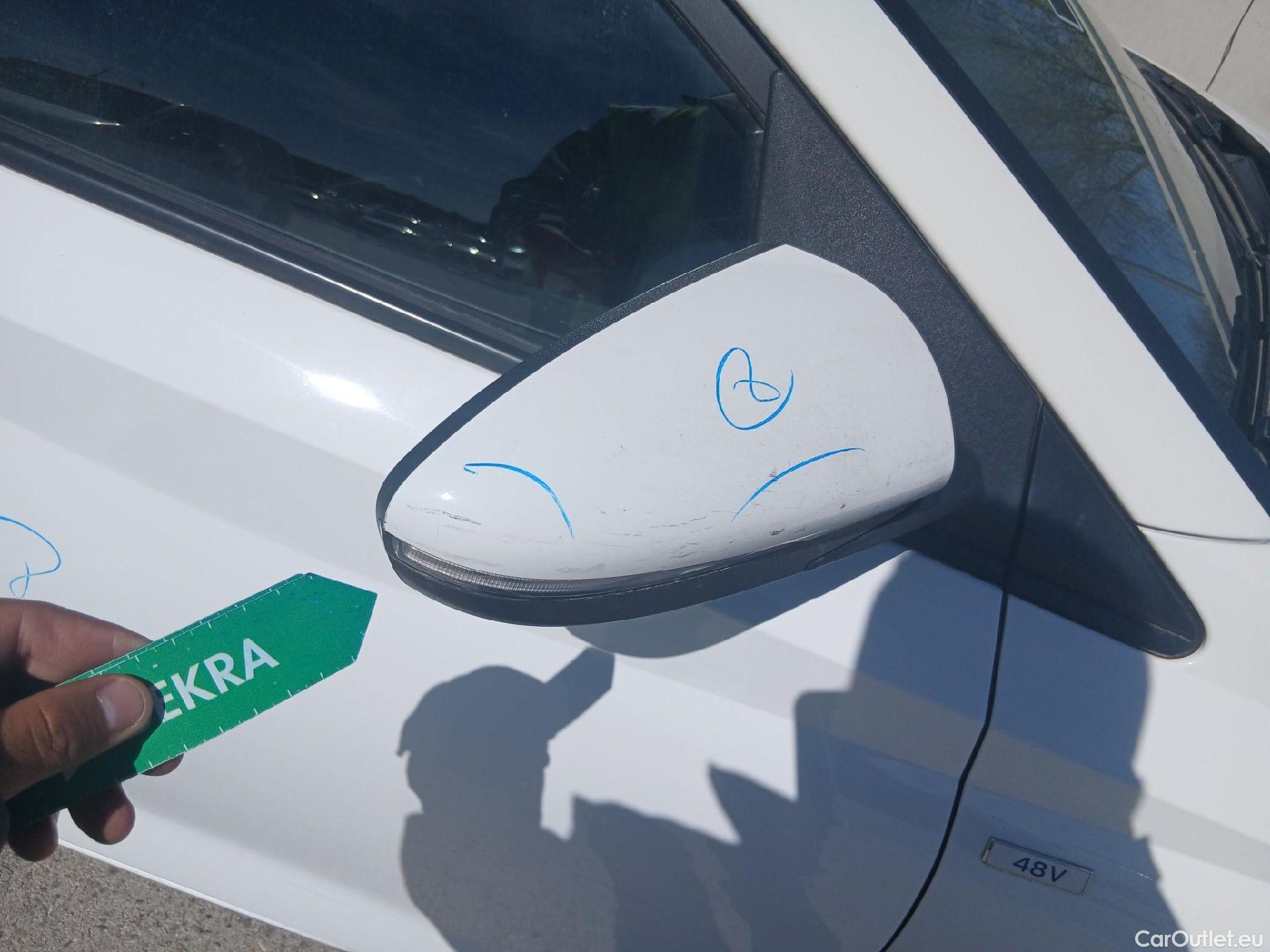  Hyundai  i20 HYUNDAI  / 2020 / 5P / berlina con portón 1.0 TGDI 74kW (100CV) 48V Essence #41