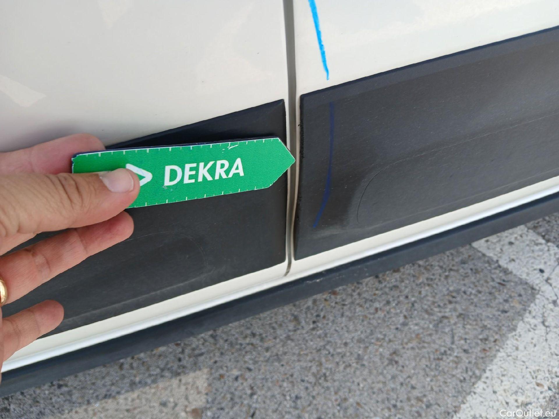  Citroen  C3 CITROEN  / 2020 / 5P / berlina con portón BlueHDi 75KW (100CV) S&S C-Series(SP) #16