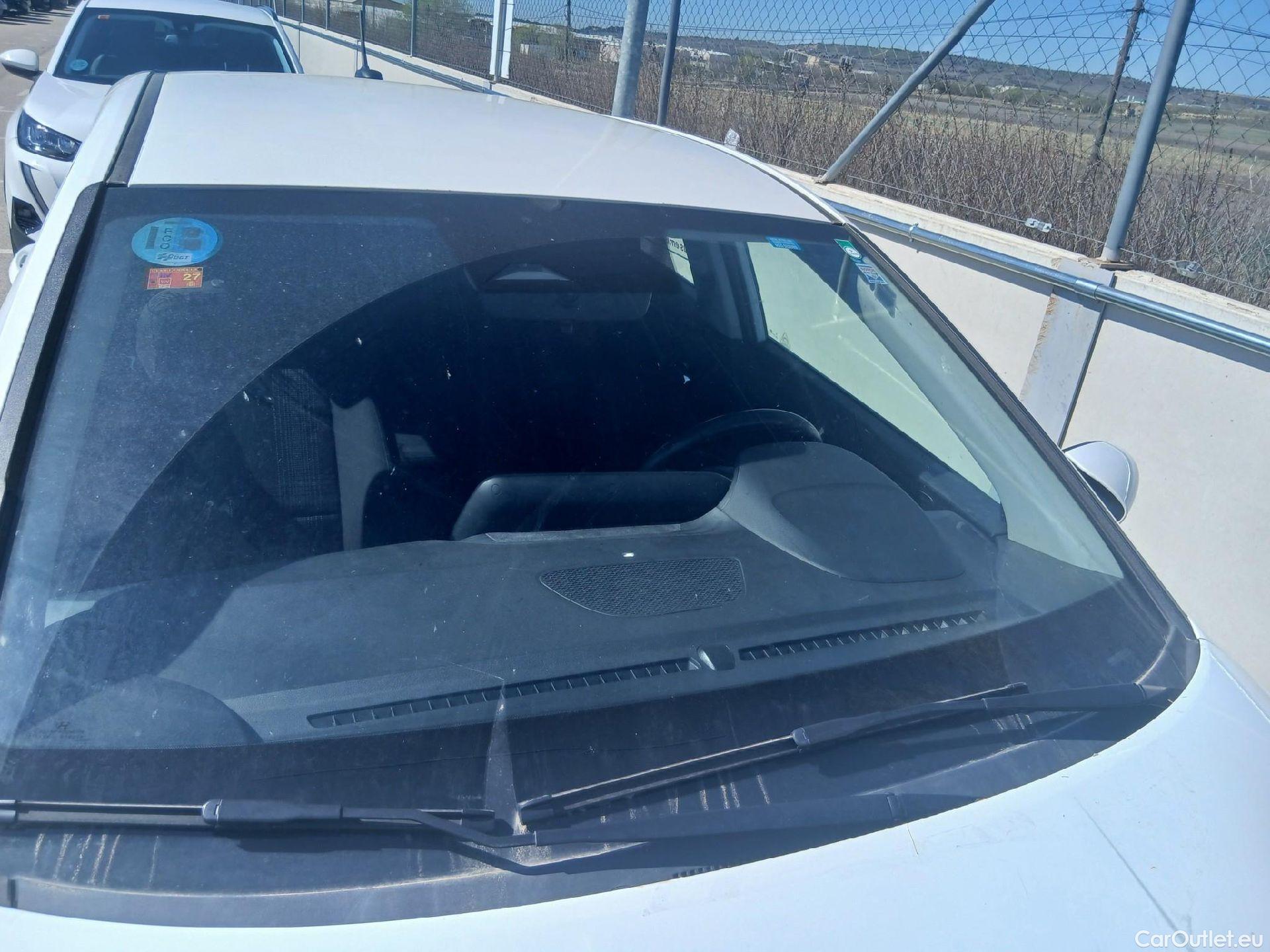  Hyundai  i20 HYUNDAI  / 2020 / 5P / berlina con portón 1.0 TGDI 74kW (100CV) 48V Essence #10