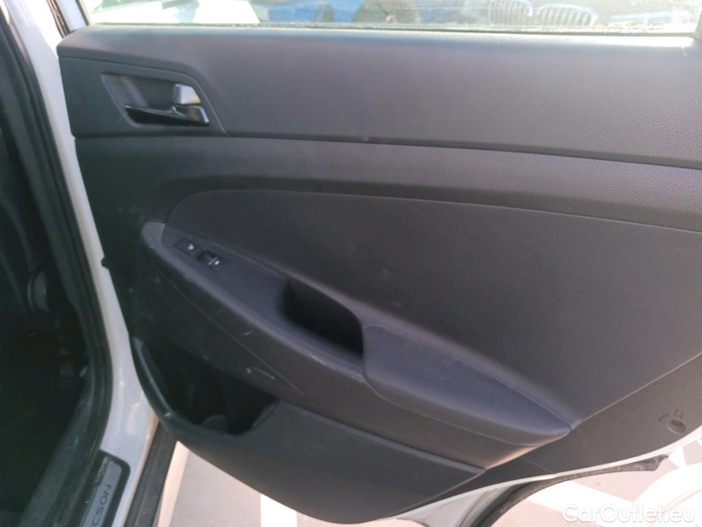  Hyundai  Tucson HYUNDAI  / 2018 / 5P / todoterreno 1.6 CRDI 100kW (136CV) 48V N-Line X 4X2 #17