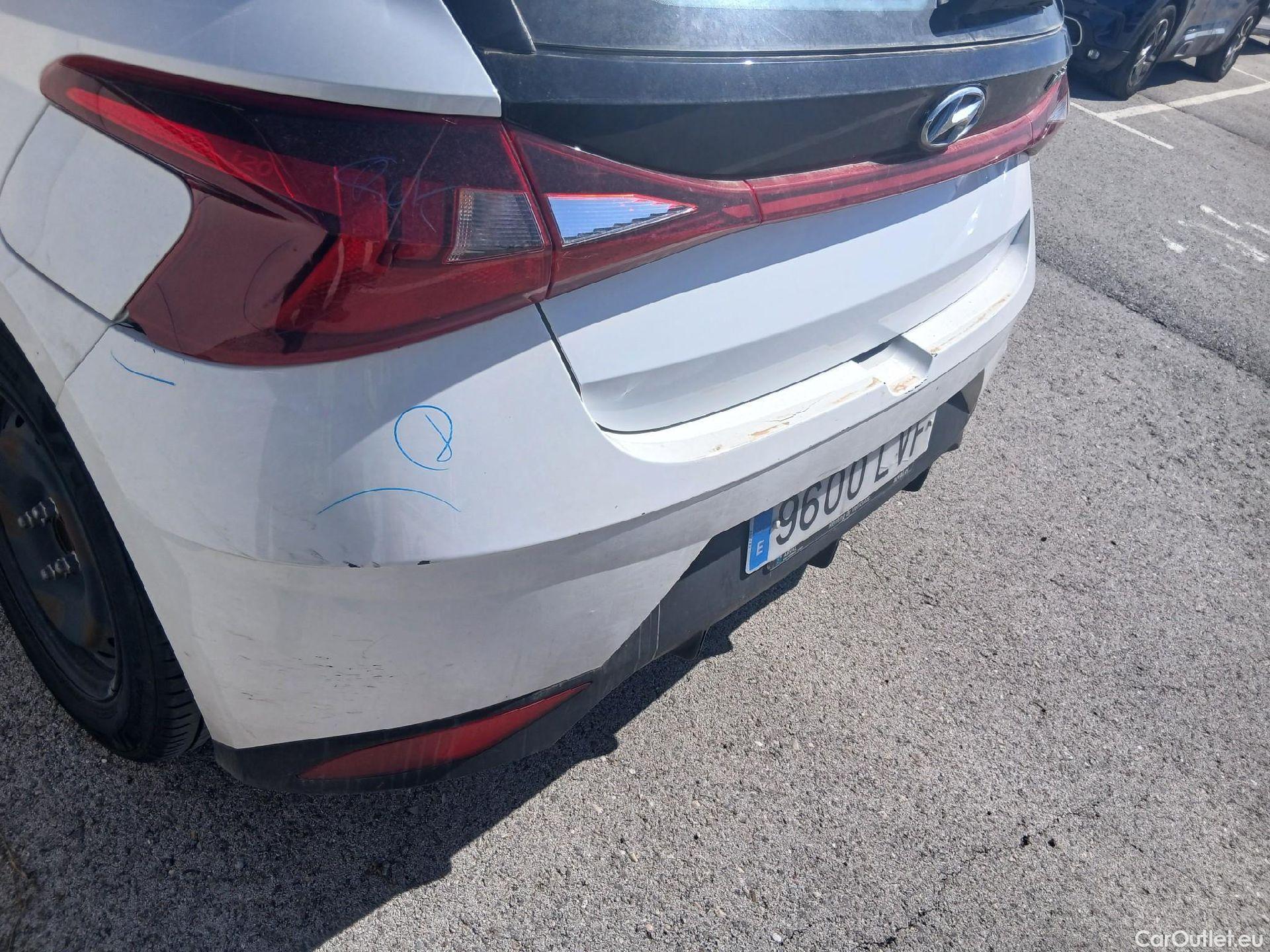  Hyundai  i20 HYUNDAI  / 2020 / 5P / berlina con portón 1.0 TGDI 74kW (100CV) 48V Essence #25