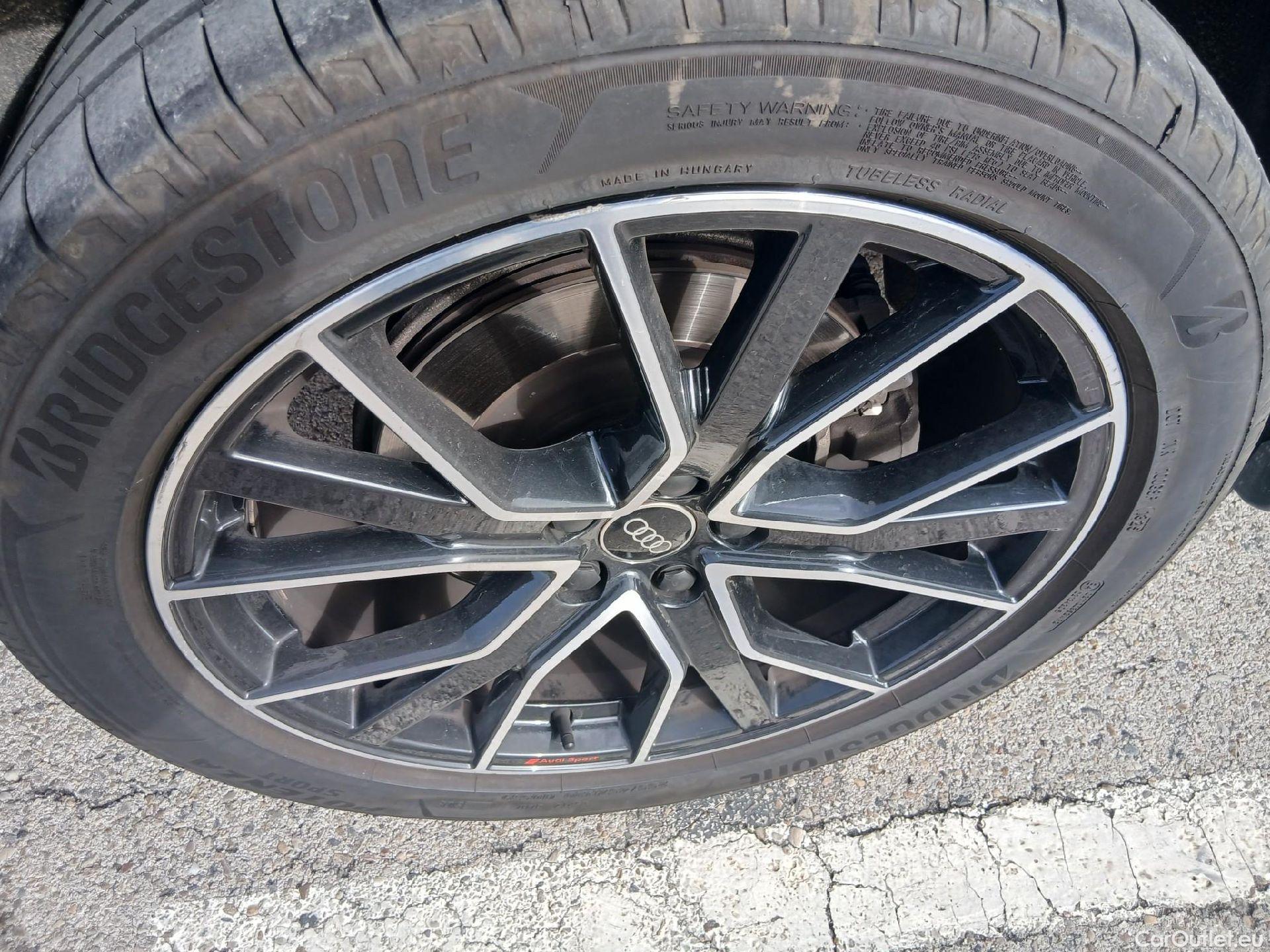  Audi  Q5 AUDI  / 2020 / 5P / todoterreno Black line 35 TDI 120kW S tronic #23