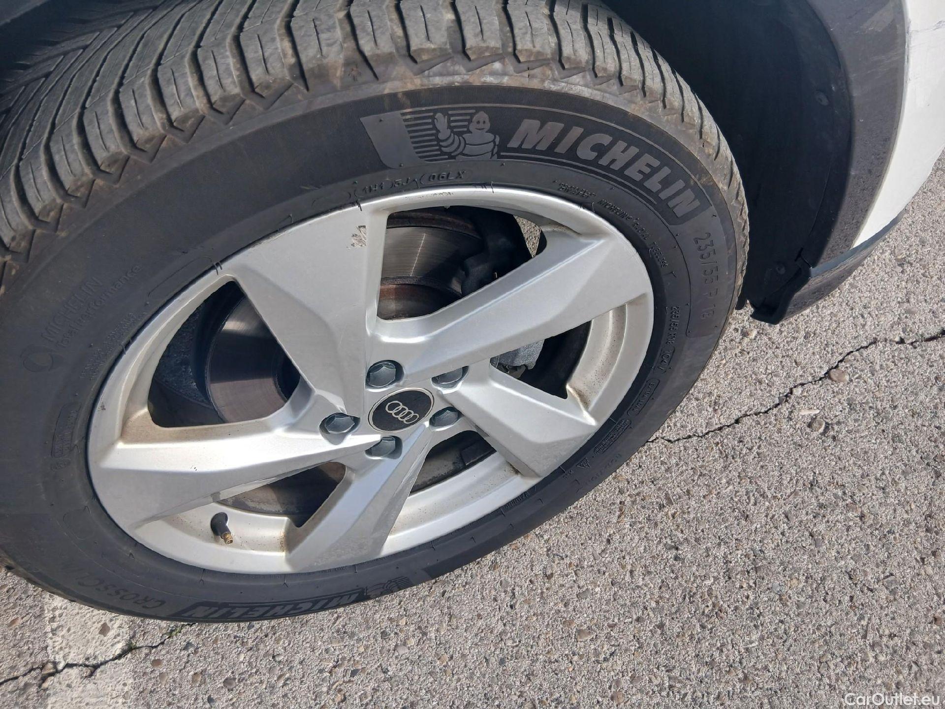  Audi  Q3 AUDI  / 2018 / 5P / todoterreno Advanced 35 TDI 110kW (150CV) S tronic (AC10) #51