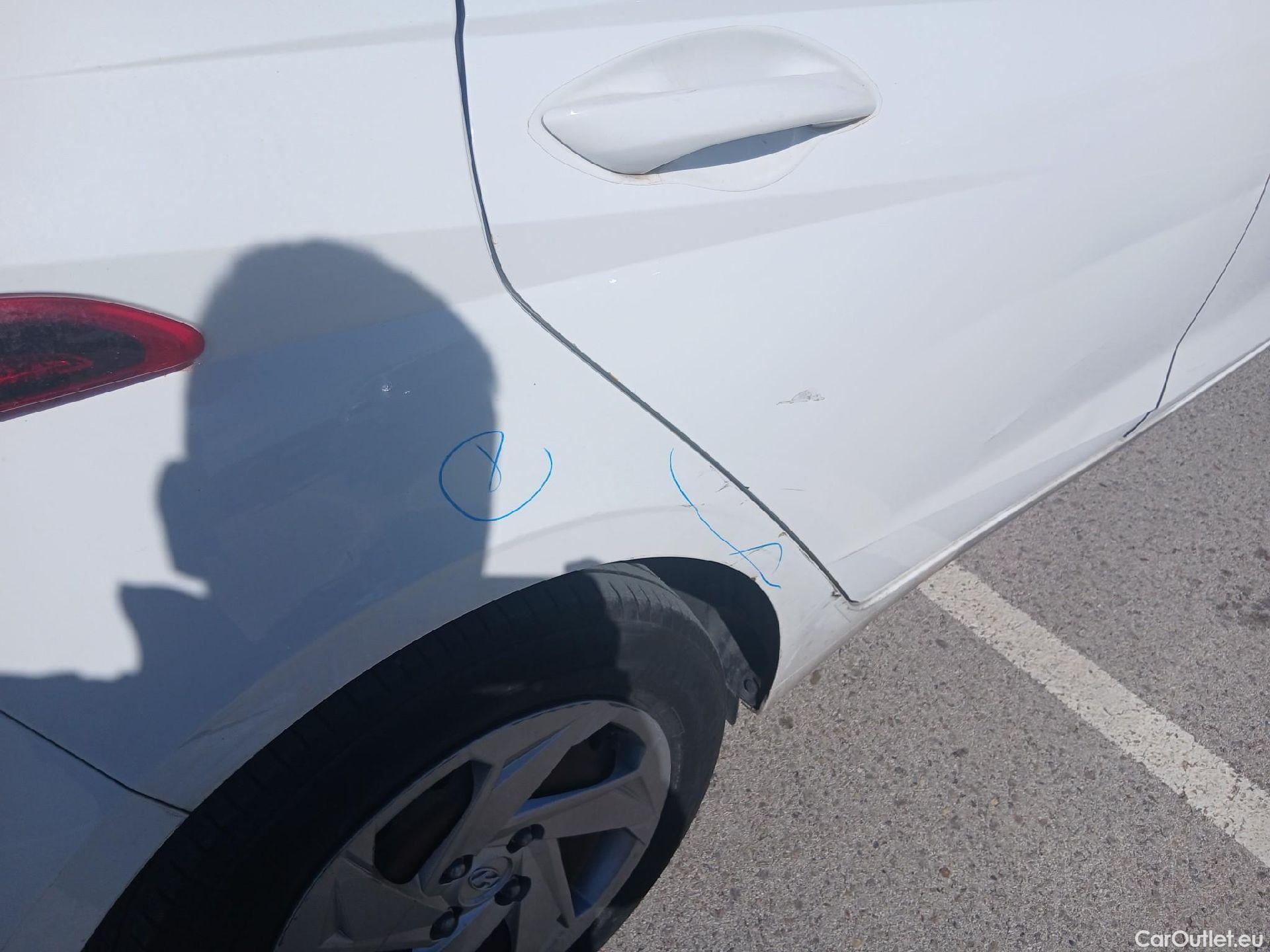  Hyundai  i20 HYUNDAI  / 2020 / 5P / berlina con portón 1.0 TGDI 74kW (100CV) 48V Essence #32