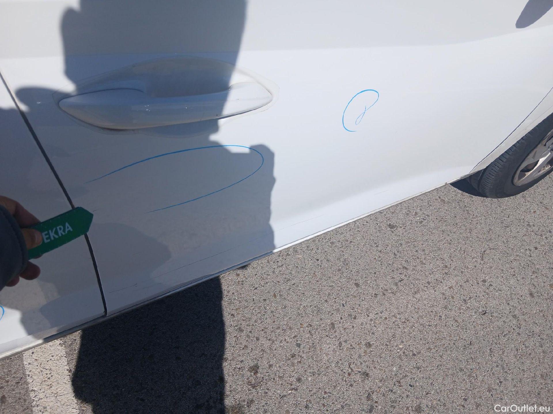  Hyundai  i20 HYUNDAI  / 2020 / 5P / berlina con portón 1.0 TGDI 74kW (100CV) 48V Essence #38