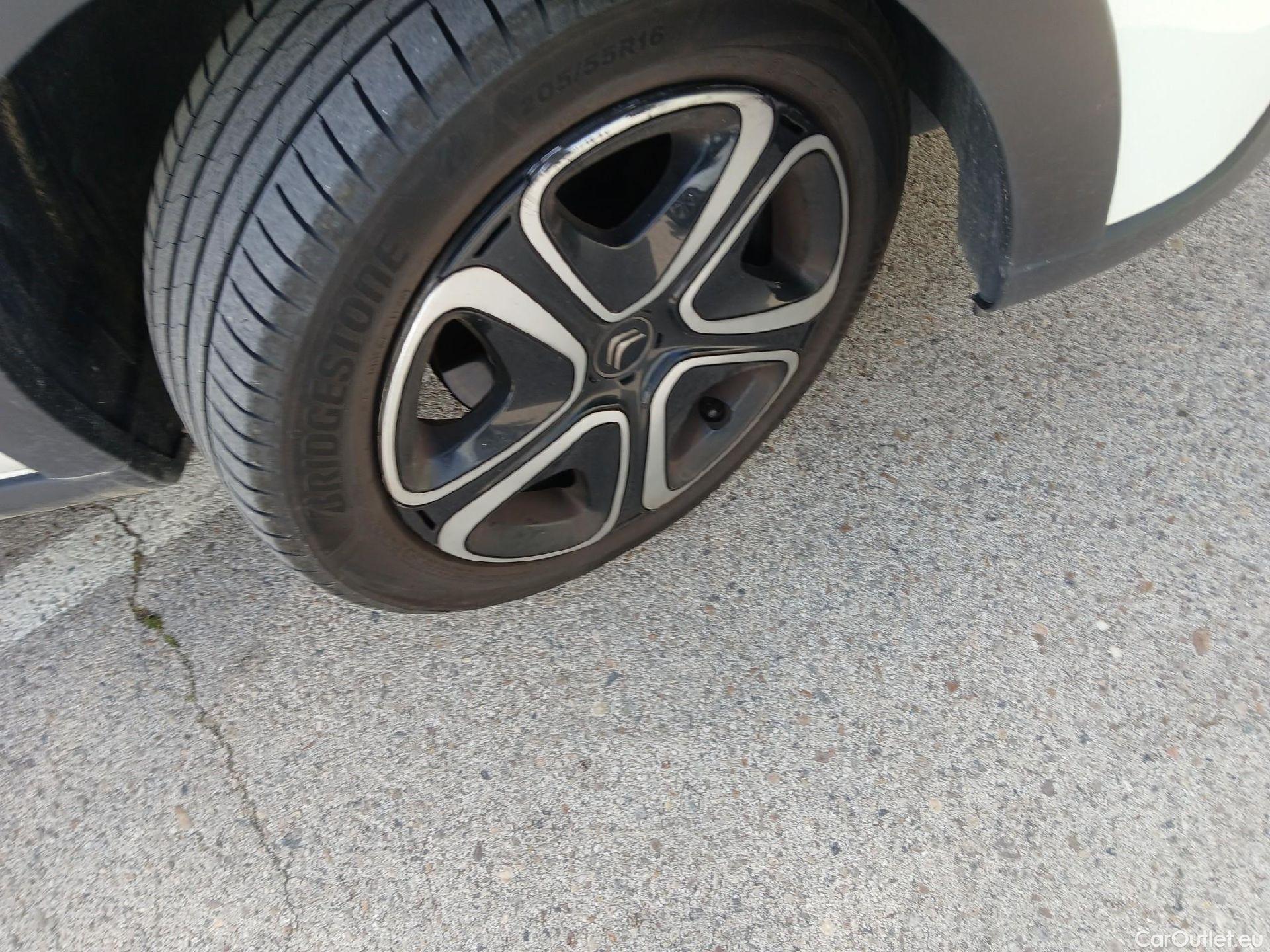  Citroen  C3 CITROEN  / 2020 / 5P / berlina con portón BlueHDi 75KW (100CV) S&S C-Series(SP) #17