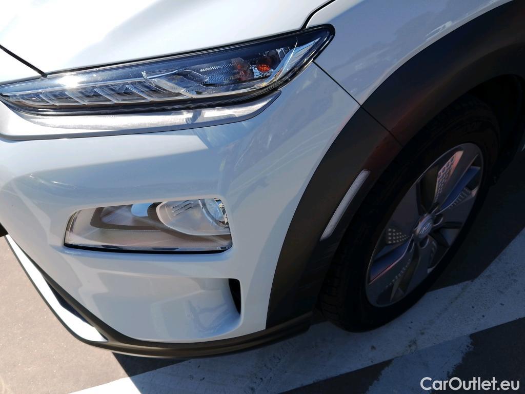  Hyundai  Konna HYUNDAI Kona / 2017 / 5P / todoterreno 150kW EV Klass 484km #24