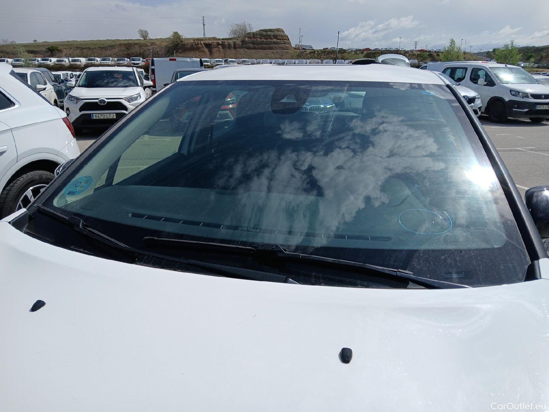  Citroen  C3 CITROEN  / 2020 / 5P / berlina con portón BlueHDi 75KW (100CV) S&S C-Series(SP) #6