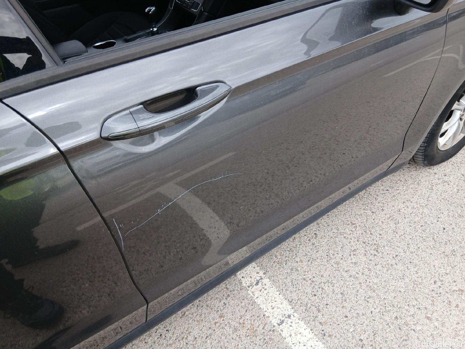  Ford  Mondeo FORD  / 2014 / 5P / familiar 2.0 TDCi 110kW Trend SportBreak #33