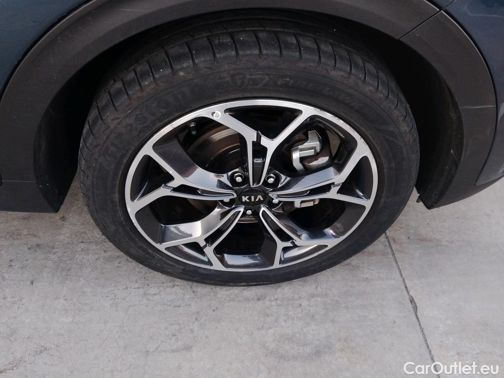  KIA  Sportage KIA  / 2018 / 5P / todoterreno 1.6 CRDi 100kW GT Line Essential DCT 4x2 #9