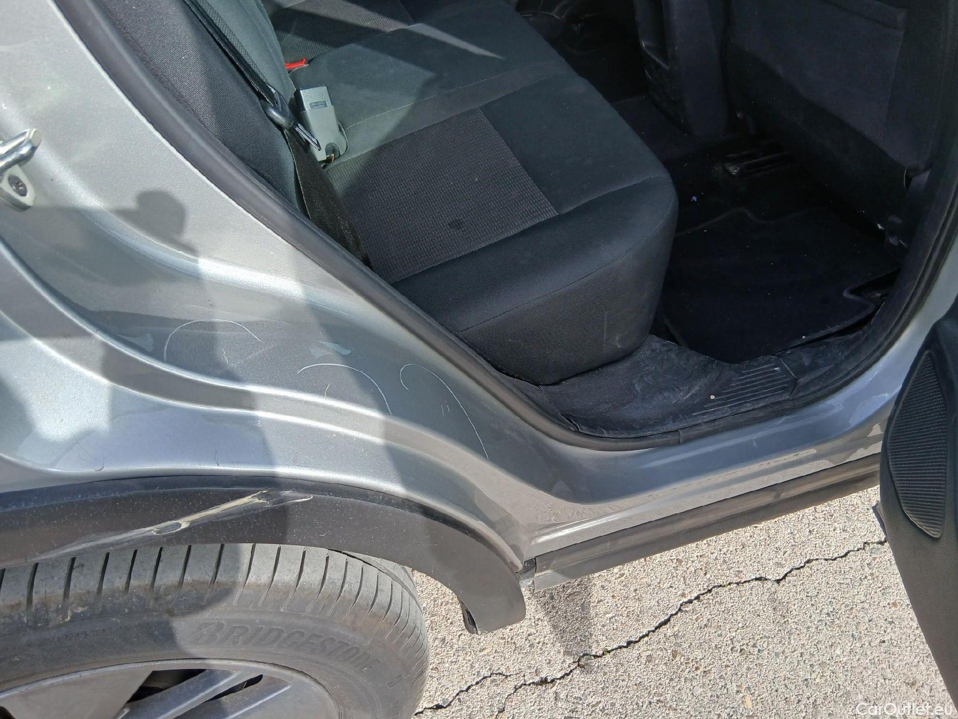  Nissan  Qashqai NISSAN  / 2021 / 5P / todoterreno DIG-T 116kW (158CV) mHEV Xtronic Acenta (AC8) #54