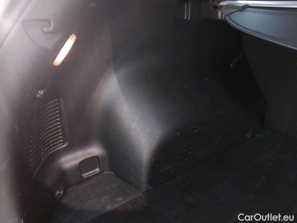  KIA  Sportage KIA  / 2018 / 5P / todoterreno 1.6 MHEV Business DCT 100kW (136CV) 4X2 #27