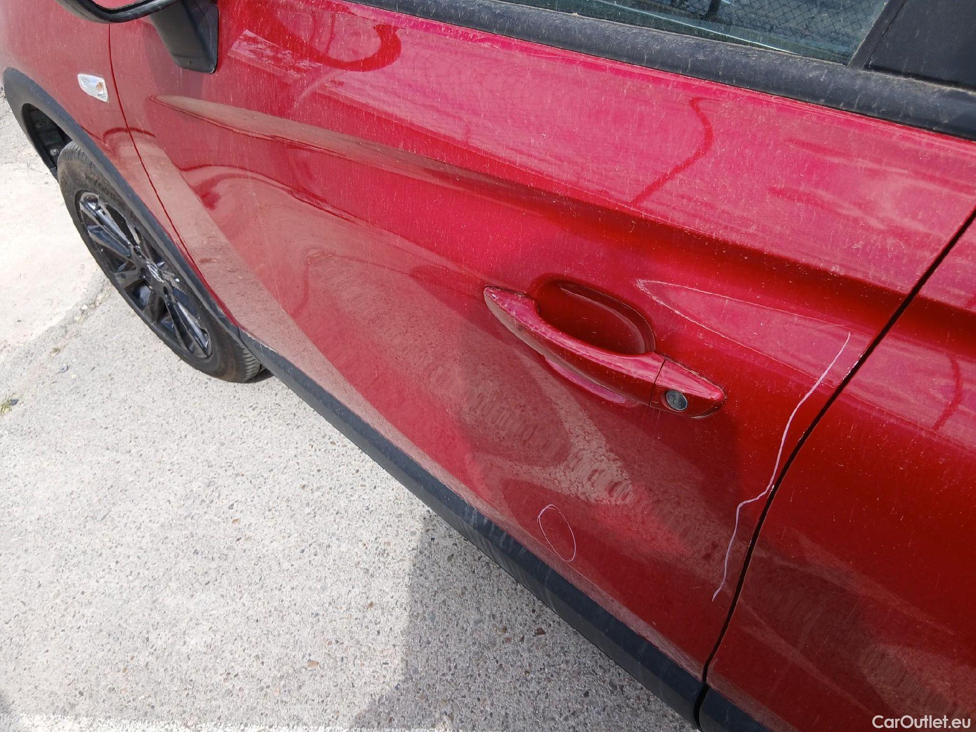  Opel  Crossland OPEL  / 2020 / 5P / crossover 1.2 81kW (110CV) GS Line #31