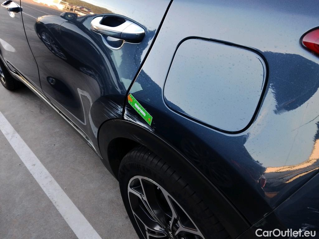  KIA  Sportage KIA  / 2018 / 5P / todoterreno 1.6 CRDi 100kW GT Line Essential DCT 4x2 #31