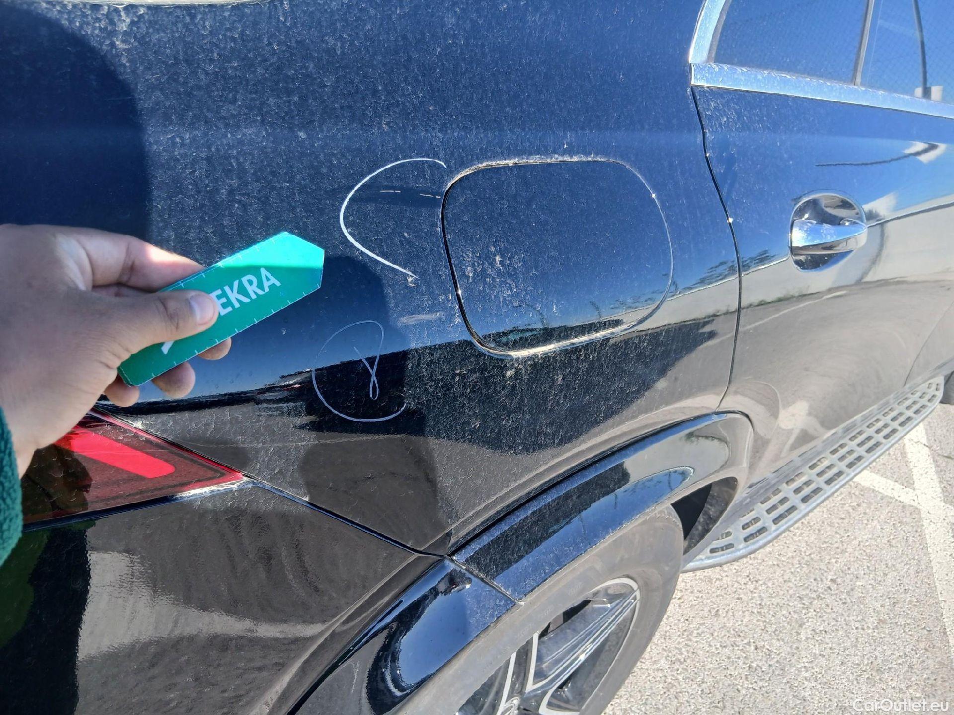  Mercedes  G-Klasee MERCEDES-BENZ GLE / 2018 / 5P / todoterreno GLE 350 d 4MATIC 7 ASIENTOS #28