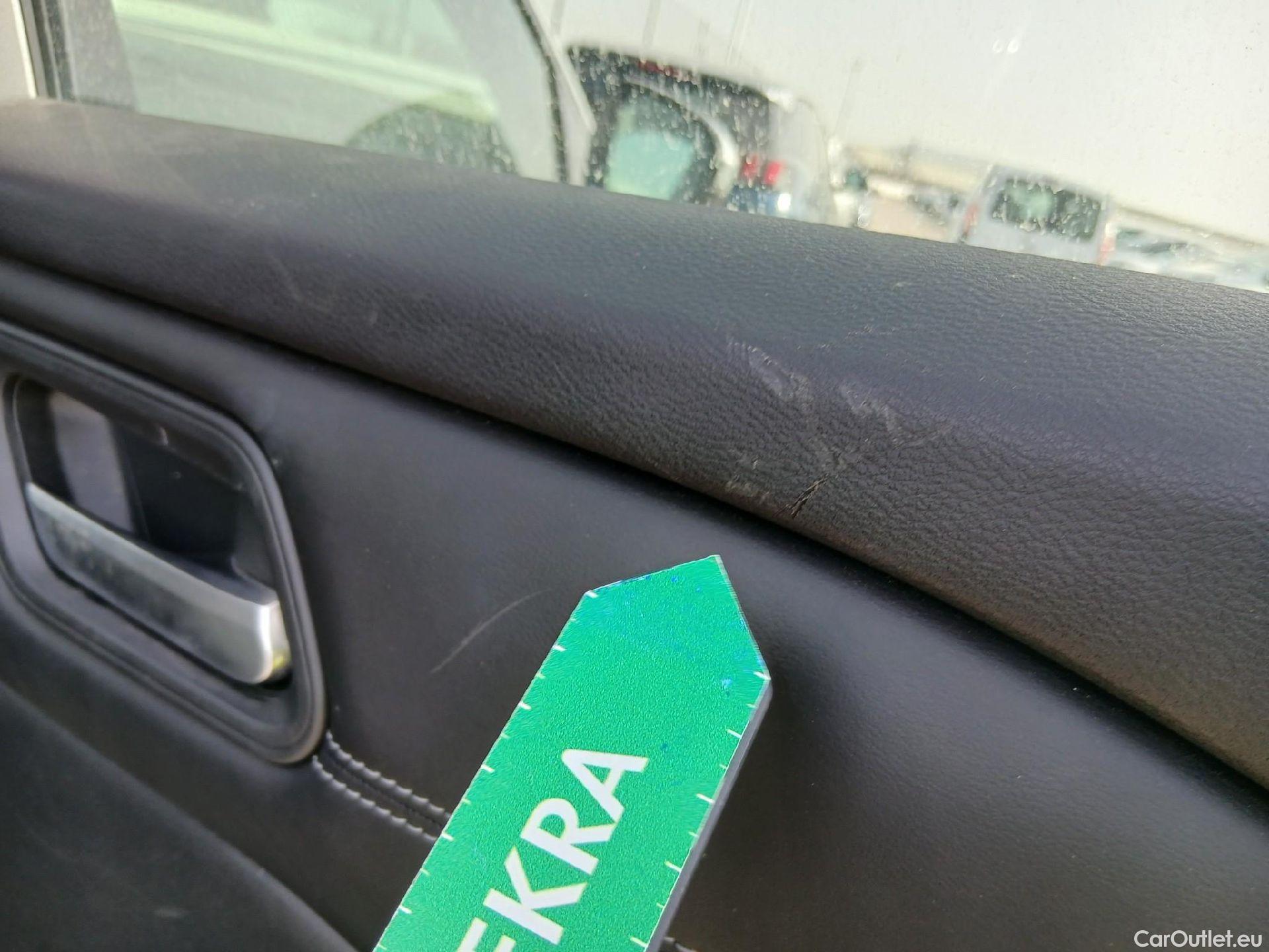  Nissan  Qashqai NISSAN  / 2021 / 5P / todoterreno DIG-T 116kW (158CV) mHEV Xtronic Acenta (AC8) #51