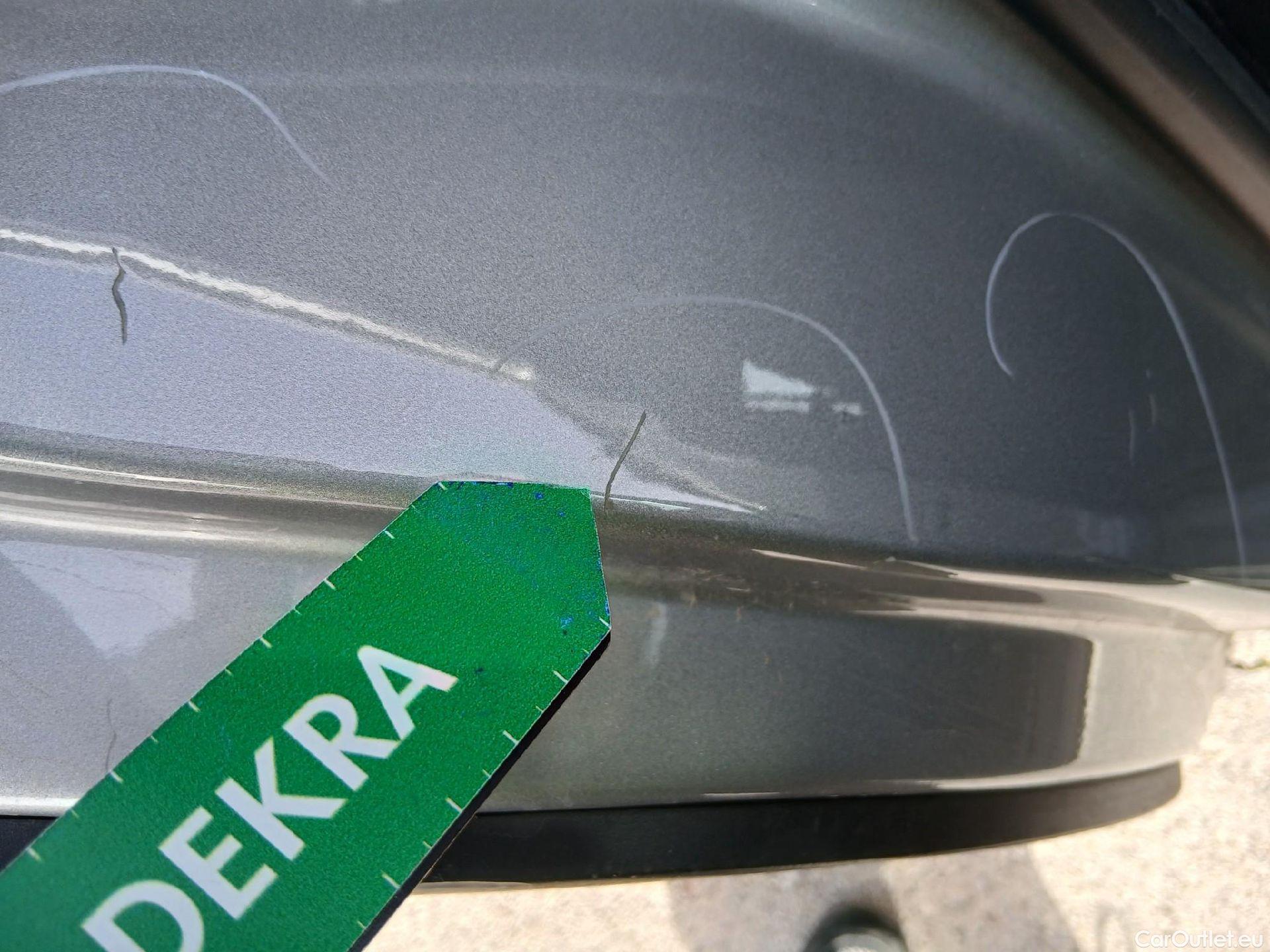  Nissan  Qashqai NISSAN  / 2021 / 5P / todoterreno DIG-T 116kW (158CV) mHEV Xtronic Acenta (AC8) #53