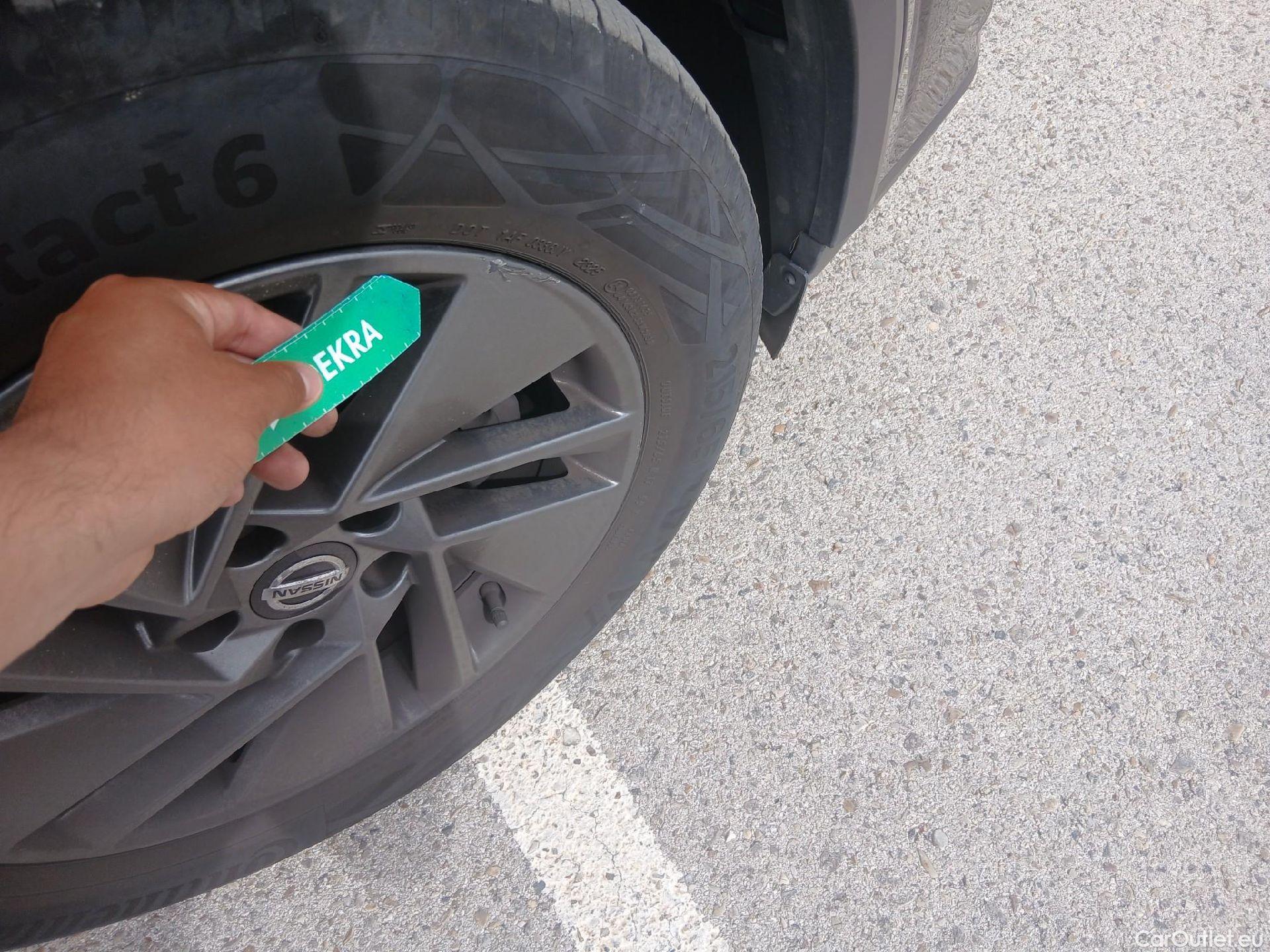  Nissan  Qashqai NISSAN  / 2021 / 5P / todoterreno DIG-T 103kW (140CV) mHEV 4x2 Acenta #45