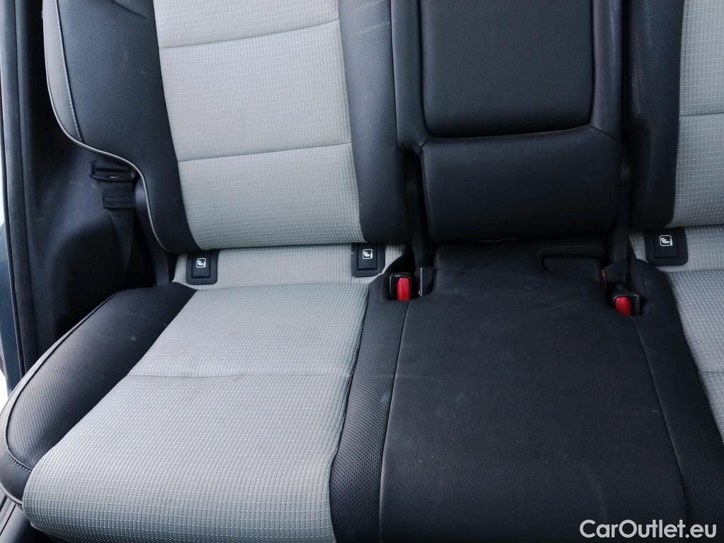  KIA  Sportage KIA  / 2018 / 5P / todoterreno 1.6 CRDi 100kW GT Line Essential DCT 4x2 #38